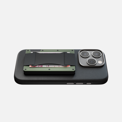 SlimSkölden | Skippa bulken. Försvara dina kort. Möt SlimSkölden.