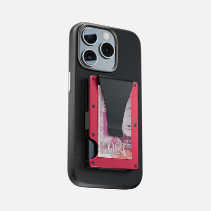 SlimSkölden | Skippa bulken. Försvara dina kort. Möt SlimSkölden.