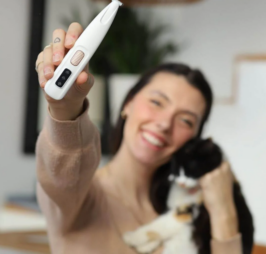 PupTrim™ | Från bråk vid pälsvården till mys på några minuter!